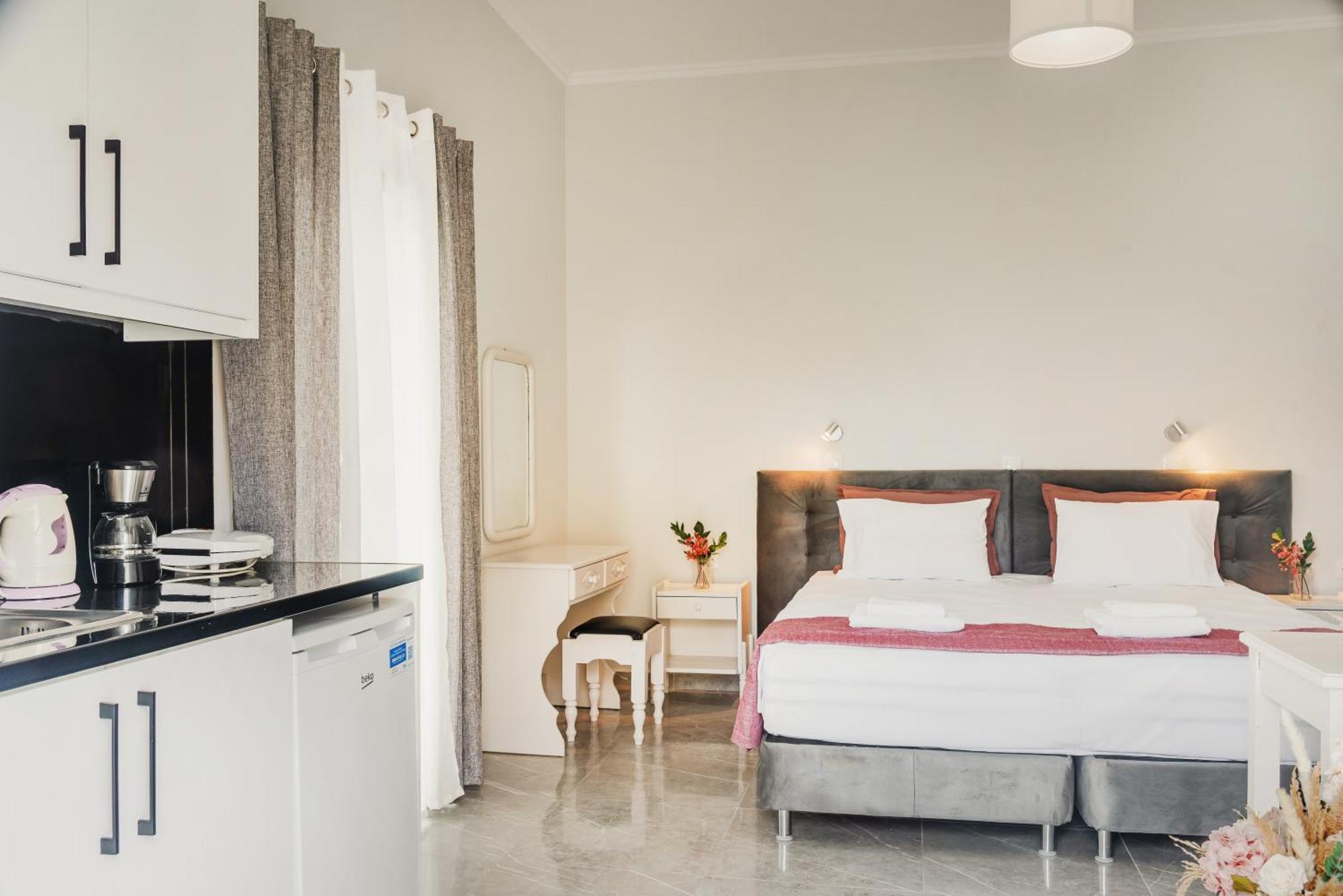 Kates Apartments Кавос Экстерьер фото